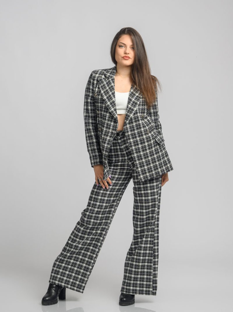 Дамски сет сако и панталон от букле Business Woman Черно-бял