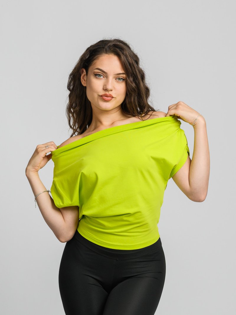 Дамска асиметрична тениска изчистен модел Зелена