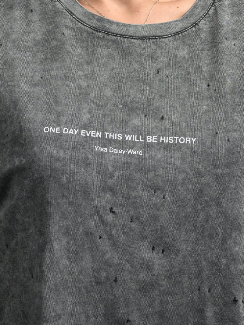 Дамска овърсайз тениска One Size - One Day с дупки  Сива