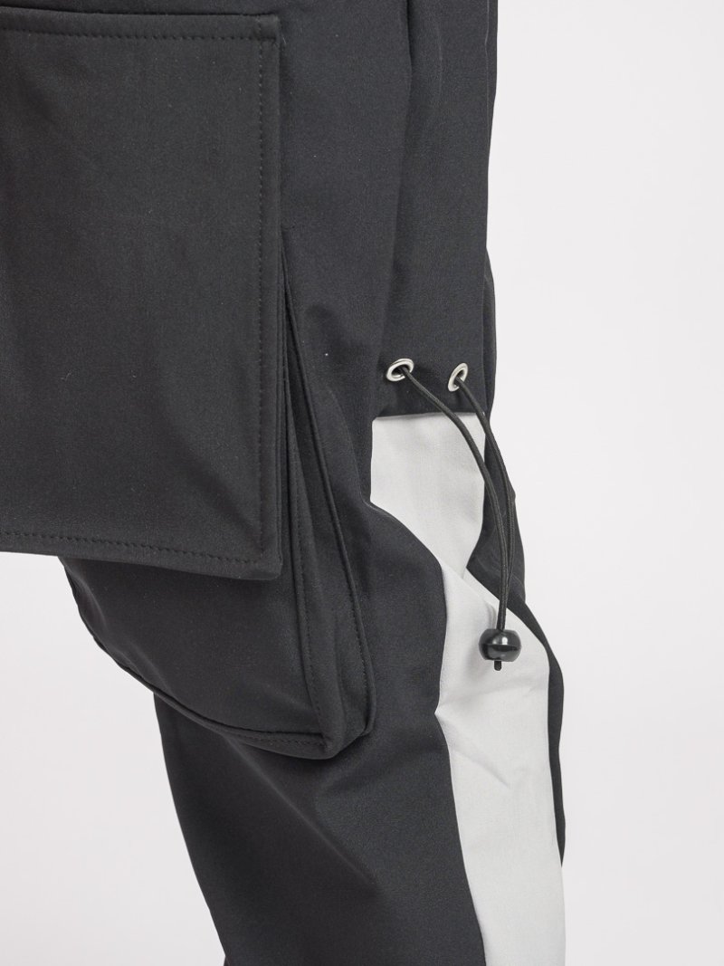 Мъжки спортен панталон с предни джобове Черен/Сив