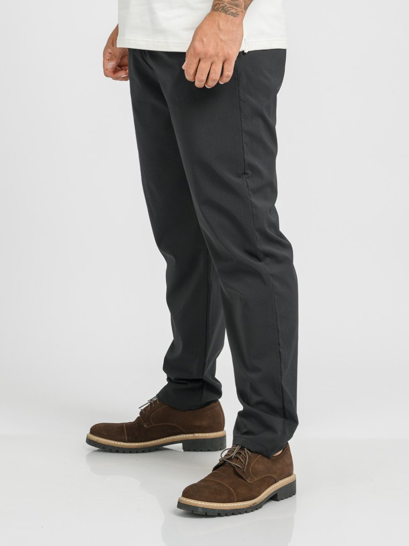 Мъжки спортно-елегантен панталон шушлякова материя Черен